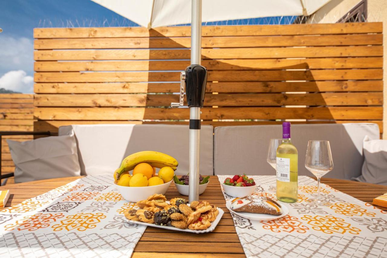 Casa Vacanze Villa Baronessa تْشيفالو المظهر الخارجي الصورة
