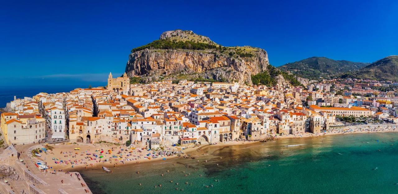 Casa Vacanze Villa Baronessa تْشيفالو المظهر الخارجي الصورة