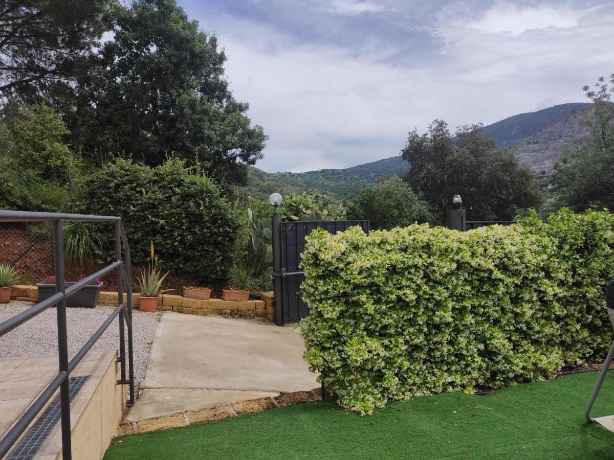 Casa Vacanze Villa Baronessa تْشيفالو المظهر الخارجي الصورة